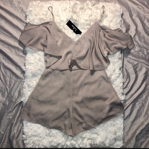 New LuLu Daily Soiree Taupe Off-Shoulder Romper - Picture 1 of 4